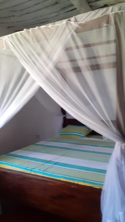 Les Datchi Cottages Diani Beach Exterior photo